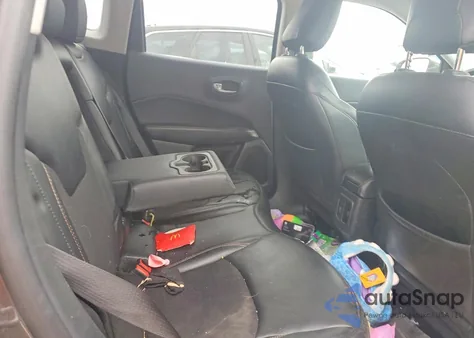 2019 Jeep Compass Latitude from USA, damaged, VIN 3C4NJDBB2KT629550